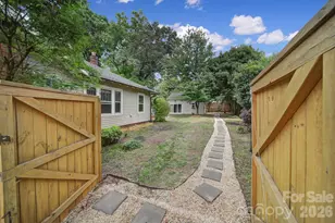 1638 Longfellow St, Charlotte, NC 28205 - Photo 26