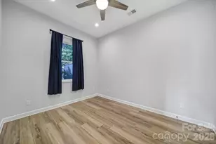 1638 Longfellow St, Charlotte, NC 28205 - Photo 36