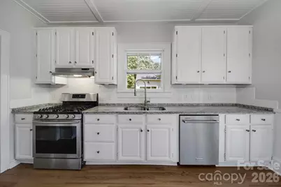 1638 Longfellow Street, Charlotte, NC 28205 - Photo 10