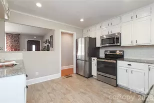 2017 Townsend Ave, Charlotte, NC 28205 - Photo 12