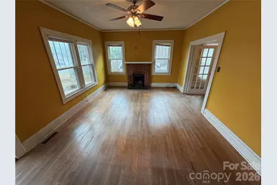 132 W Stewart Avenue, Mooresville, NC 28115 - Photo 8