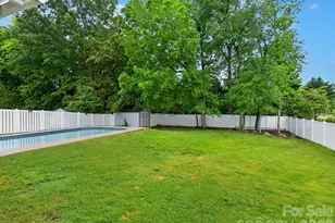 3416 Fairfax Woods Dr, Matthews, NC 28105 - Photo 34