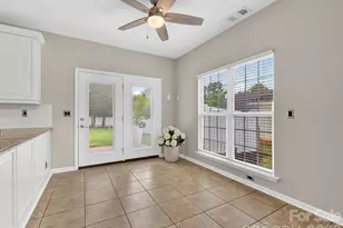 3416 Fairfax Woods Dr, Matthews, NC 28105 - Photo 10