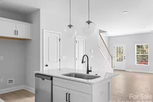 133 Cherry Spgs Ln, Asheville, NC 28804 - Photo 8