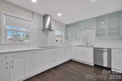 8308 Knights Bridge Road, Charlotte, NC 28210 - Photo 6