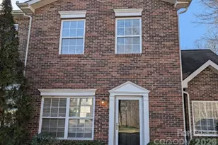 2104 Sardony Ln, Charlotte, NC 28213 - Photo 2