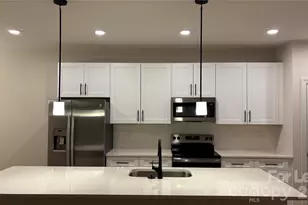 4815 Victoria Ave, Charlotte, NC 28269 - Photo 2