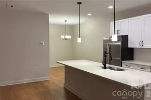 4815 Victoria Ave, Charlotte, NC 28269 - Photo 6