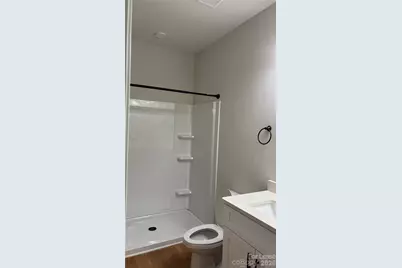 4815 Victoria Avenue, Charlotte, NC 28269 - Photo 22