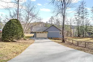 12 Crystal Cove Dr, Hendersonville, NC 28739 - Photo 12