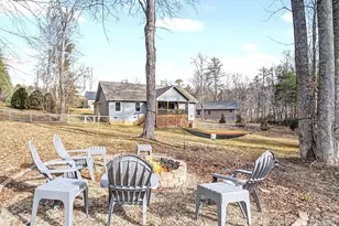 12 Crystal Cove Dr, Hendersonville, NC 28739 - Photo 2