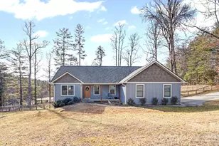 12 Crystal Cove Dr, Hendersonville, NC 28739 - Photo 4