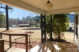 408 S Wadesboro Blvd, Mount Gilead, NC 27306 - Photo 2