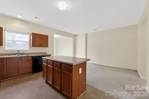 4914 Sunburst Ln, Charlotte, NC 28213 - Photo 10