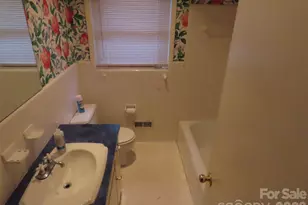 7636 Michael Dr, Charlotte, NC 28215 - Photo 18