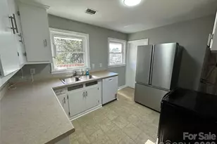 413 Roberts St, Salisbury, NC 28144 - Photo 6