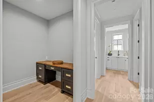 1344 Biltmore Dr, Charlotte, NC 28207 - Photo 34