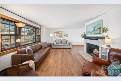 345 Kingswood Drive, Hendersonville, NC 28792 - Photo 4