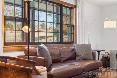 345 Kingswood Drive, Hendersonville, NC 28792 - Photo 2