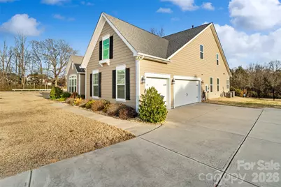 4211 Maggie Springs Way, Clover, SC 29710 - Photo 2