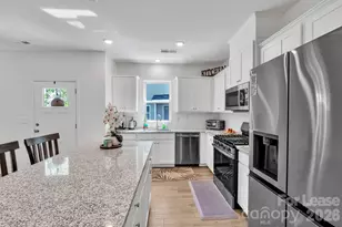 1940 Highland Park Dr, Charlotte, NC 28269 - Photo 4