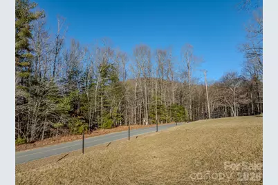 000 Old Ccc Road #3, Hendersonville, NC 28739 - Photo 4