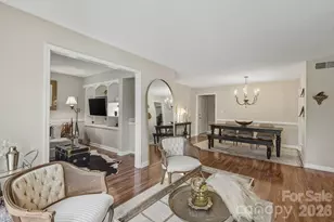 7034 Quail Hill Rd, Charlotte, NC 28210 - Photo 2