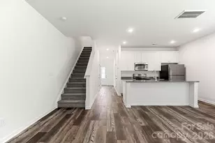 110 Blakeslee Ct, Mooresville, NC 28115 - Photo 2