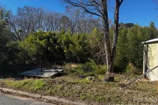 40 Poplar St, Great Falls, SC 29055 - Photo 1