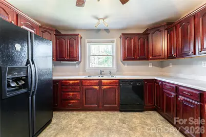 3159 Cheryl Drive, Hendersonville, NC 28792 - Photo 18