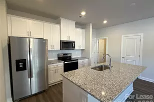 125 Utility Ln, Mooresville, NC 28117 - Photo 4