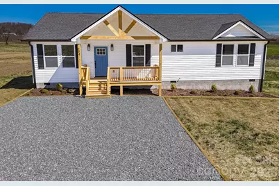 634 Beehive Road, Hendersonville, NC 28792 - Photo 1