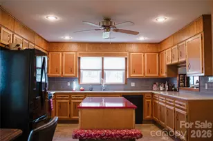 1086 Carters Ridge Rd, Spruce Pine, NC 28777 - Photo 30