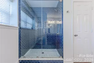 6332 Round Hill Rd, Charlotte, NC 28211 - Photo 16