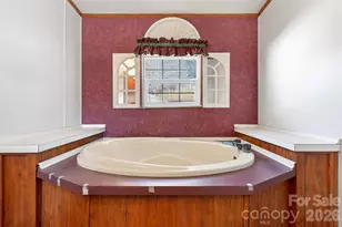 60 Buttercup Ln, Marion, NC 28752 - Photo 22