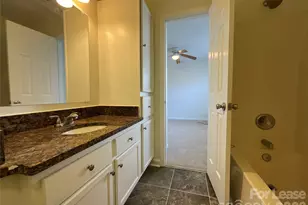 7809 Lennoxshire Ln, Charlotte, NC 28210 - Photo 14