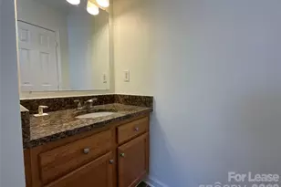 7809 Lennoxshire Ln, Charlotte, NC 28210 - Photo 10