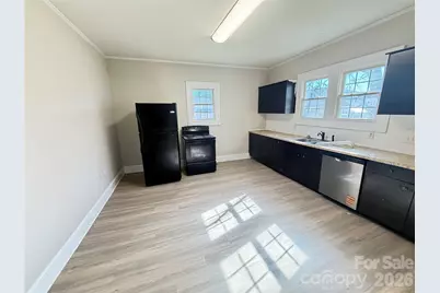 315 S Rose Avenue, Kannapolis, NC 28083 - Photo 6