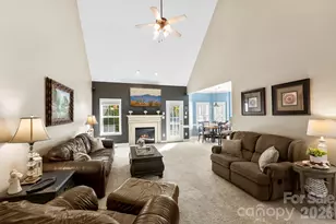 2618 Firethorn Ct, Gastonia, NC 28056 - Photo 10