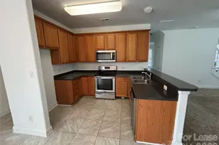 1701 Wilburn Park Ln NW, Charlotte, NC 28269 - Photo 6