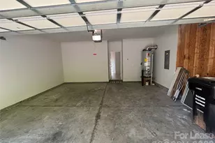 1701 Wilburn Park Ln NW, Charlotte, NC 28269 - Photo 34