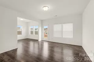 4013 Southern Pine Dr, Mount Holly, NC 28120 - Photo 4