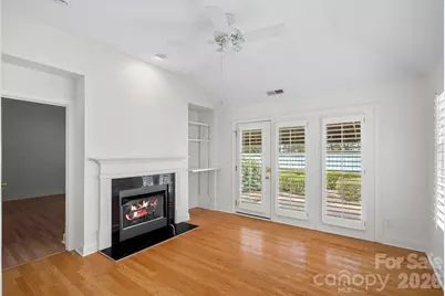 221 Sloane Square Way, Charlotte, NC 28211 - Photo 10