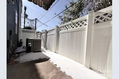 914 Hawthorne Bridge Court, Charlotte, NC 28204 - Photo 14