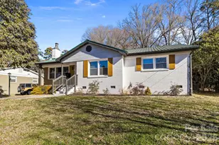 1036 Cutler Pl, Charlotte, NC 28205 - Photo 2