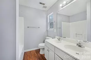 1709 Jeffrey Bryan Dr, Charlotte, NC 28213 - Photo 8