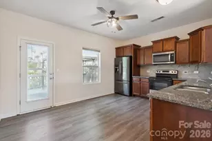 1175 Valley St, Statesville, NC 28677 - Photo 10