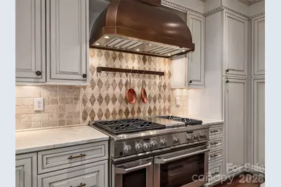 335 Red Fox Circle, Asheville, NC 28803 - Photo 12