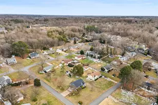 2600 Castlewood Dr, Gastonia, NC 28056 - Photo 24