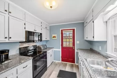 2600 Castlewood Drive, Gastonia, NC 28056 - Photo 6